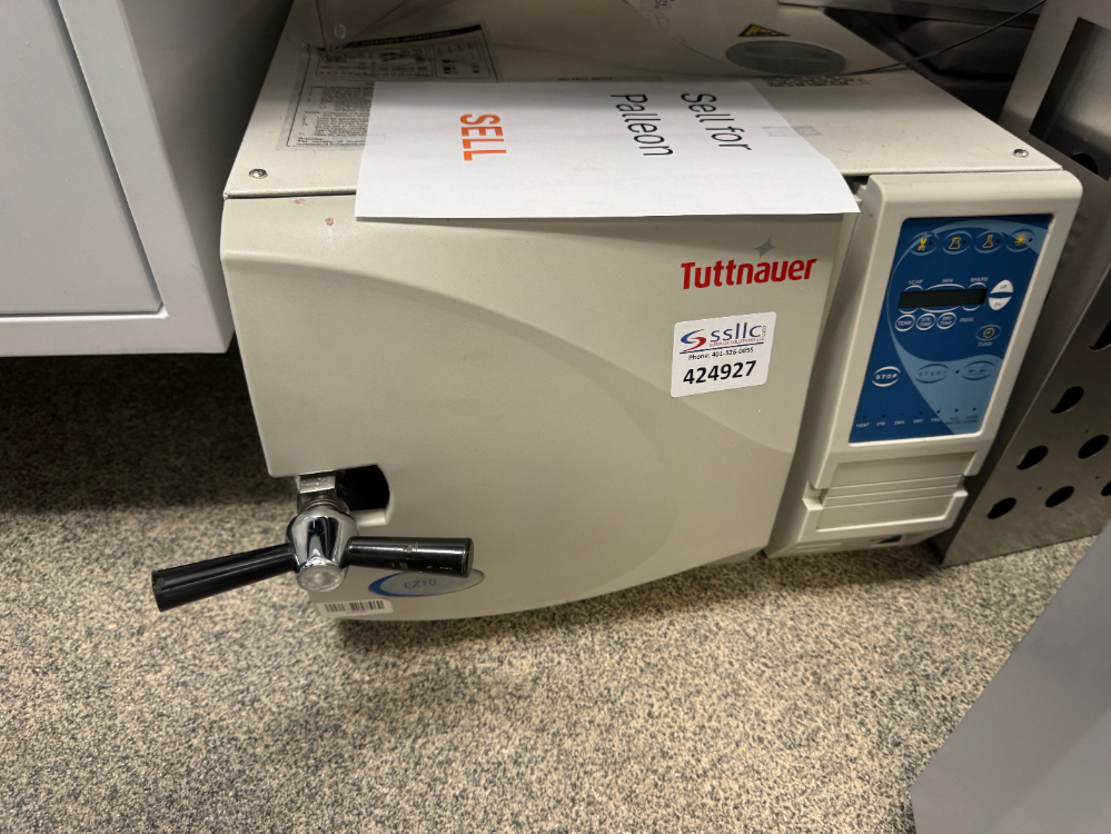 Image of Tuttnauer EZ10 Autoclave